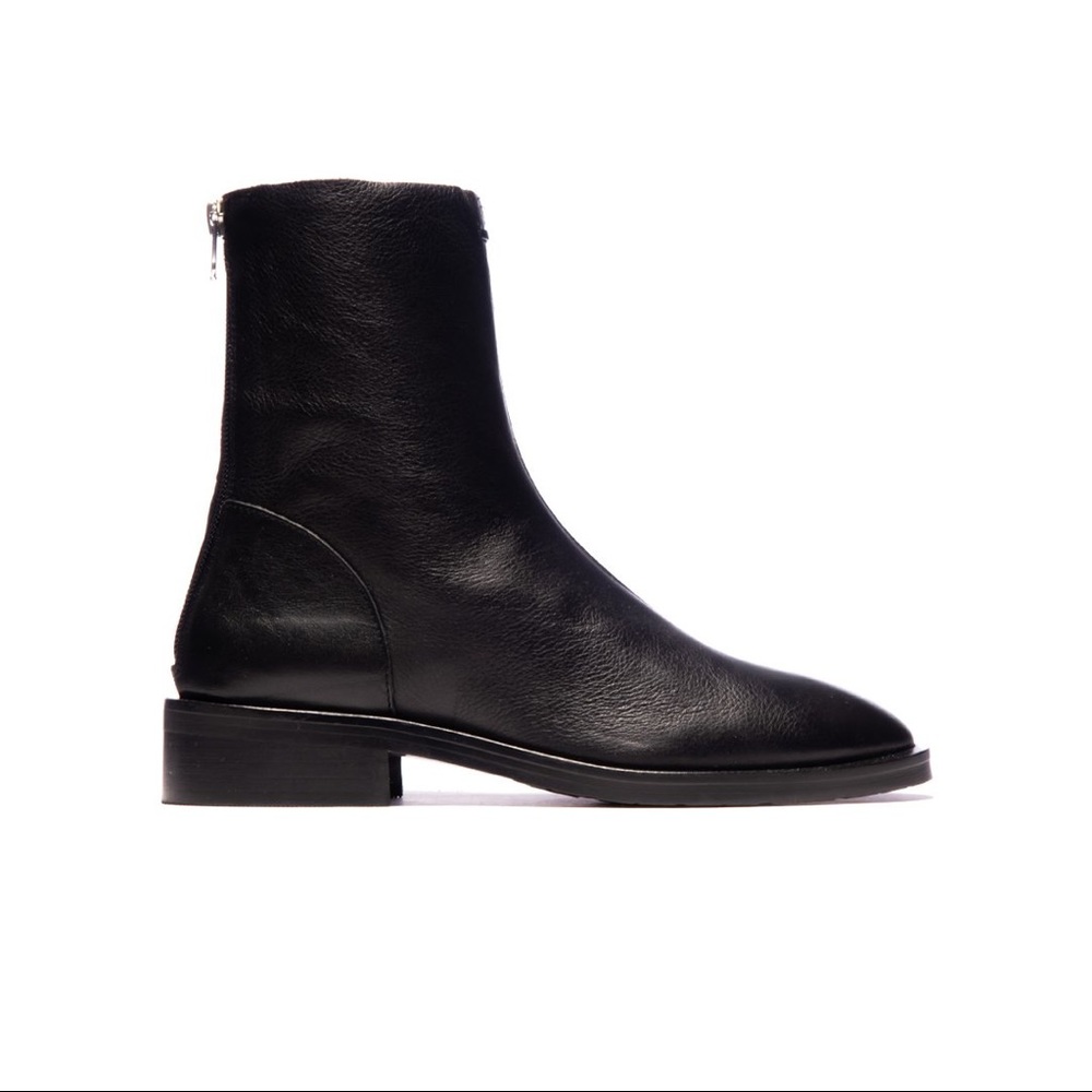 L’Intervalle Delancy Black Leather Ankle Boot with Back Zip